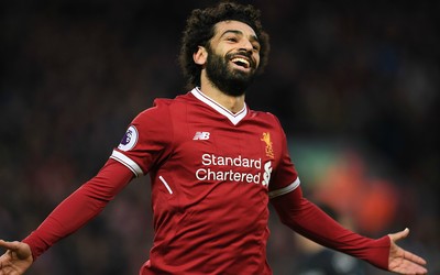 熊猫电竞精华-凯拉突破造任意球并亲自主罚